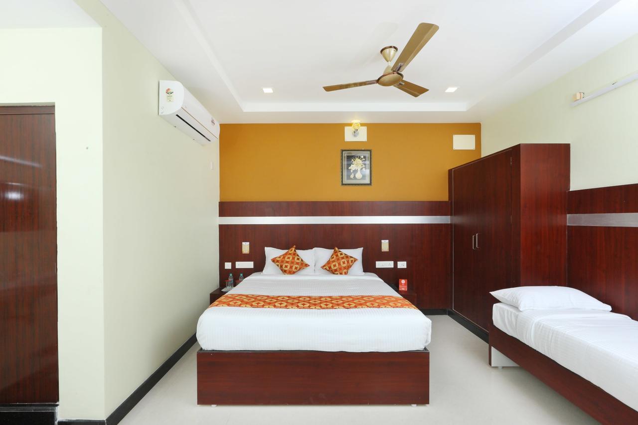 Oyo 15115 Hotel Ramcharan Residency Tirupati Kültér fotó
