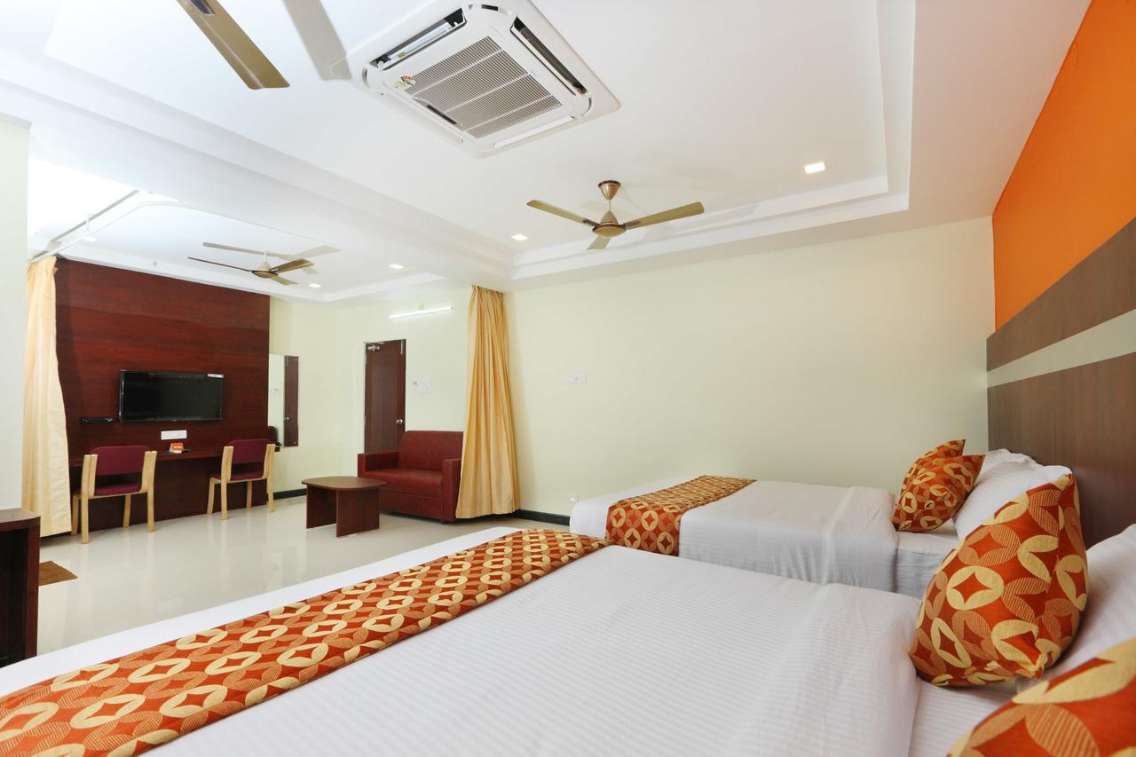 Oyo 15115 Hotel Ramcharan Residency Tirupati Kültér fotó